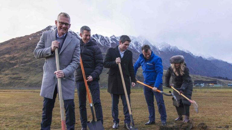 Construction begins on Queenstown Airport’s first heavy taxiway Construction begins on Queenstown Airport's first heavy taxiway.
