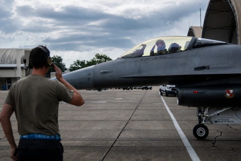 DARPA, US Air Force fly F-16 under AI control DARPA, US Air Force fly F-16 under AI control