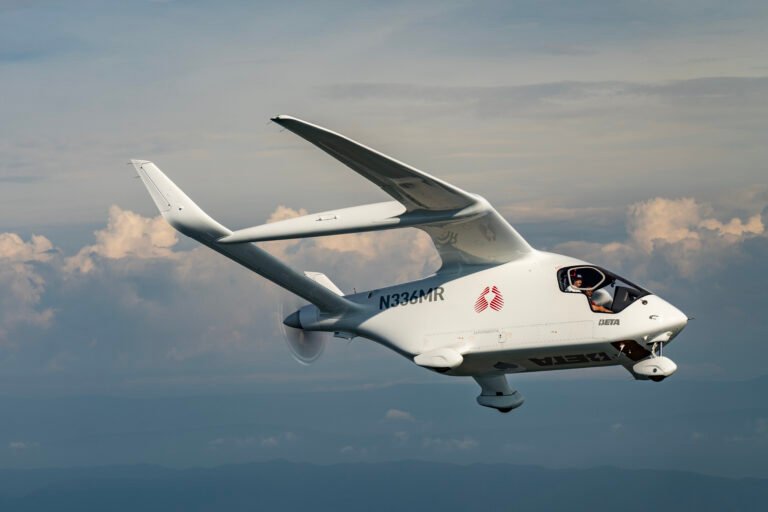 Beta Technologies Alia CX300 electric aircraft conducts organ delivery flight
