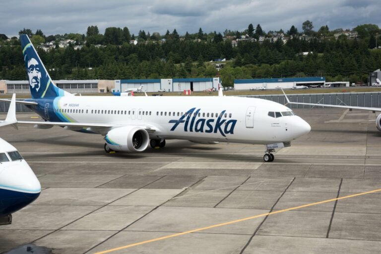Alaska MAX9 1 of 1 scaled