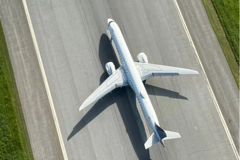 EASA approves runway overrun warning system for Embraer E2 jets Air Data News
