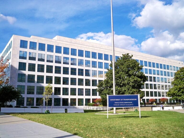 FAA Says Employee Misconduct Behind Alaska Flight Service Closures FAA Says Employee Misconduct Behind Alaska Flight Service Closures