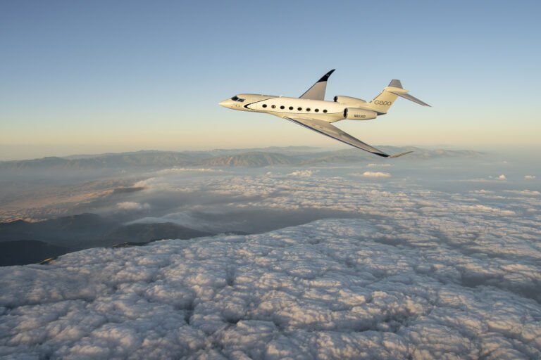 Gulfstream Aerospace G800 business jet