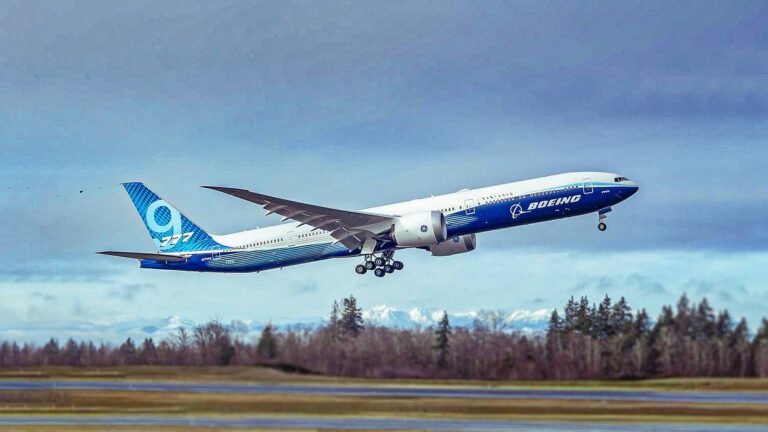 How The Boeing 777X’s Automated Wing-Fold Systems Prevent Takeoff Disasters For Pilots How The Boeing 777X's Automated Wing-Fold Systems Prevent Takeoff Disasters For Pilots
