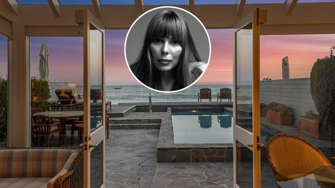 Inside Joni Mitchell’s Former Beachfront Home in Malibu Inside Joni Mitchell’s Former Beachfront Home in Malibu