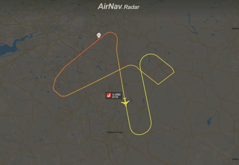 Jet2 flight LS869 declared an emergency immediately after takeoff from Manchester Jet2 flight LS869 declared an emergency immediately after takeoff from Manchester