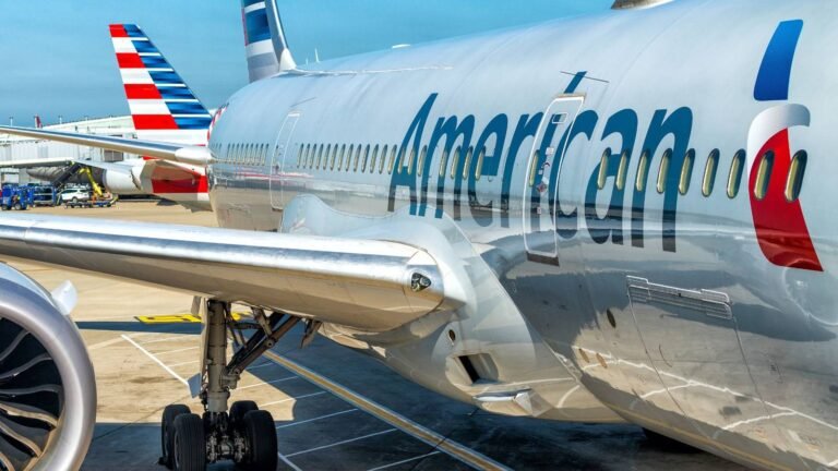 Lawmaker Blasts American Airlines Over Long Delay That Caused Missed Votes Lawmaker Blasts American Airlines Over Long Delay That Caused Missed Votes