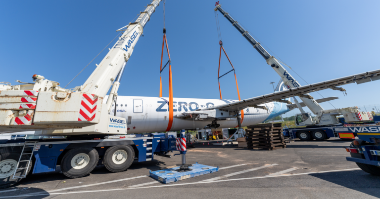 Letzte Reise der A300 Zero G: Vom Testflugzeug zum Möbelstück Letzte Reise der A300 Zero G: Vom Testflugzeug zum Möbelstück
