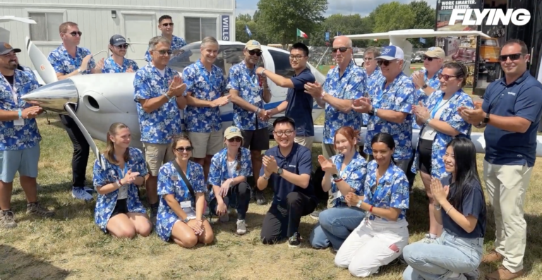 MTSU Takes Delivery of Its 41st Diamond Aircraft