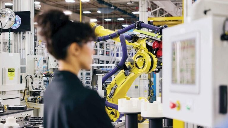 Pratt & Whitney Highlights Production Execution Progress Pratt & Whitney’ robotic arm system