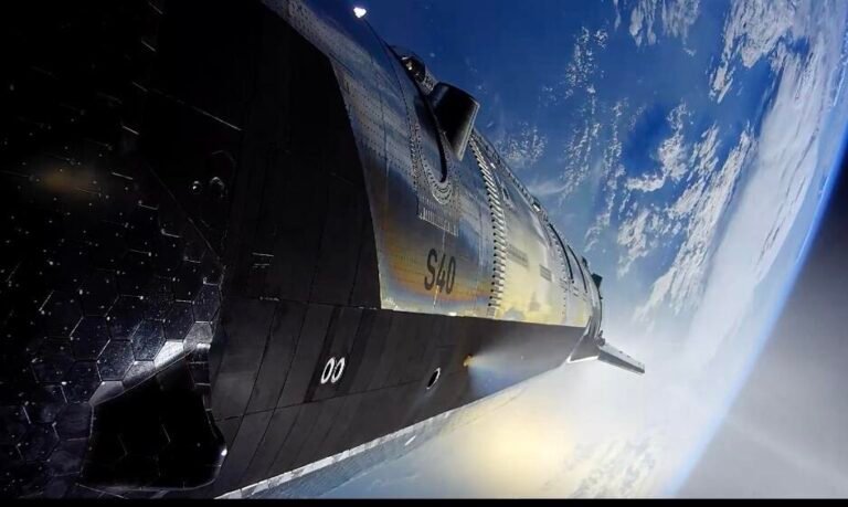 SpaceX Nails Test Objectives For Starship-Super Heavy Flight 13 Starship in flight