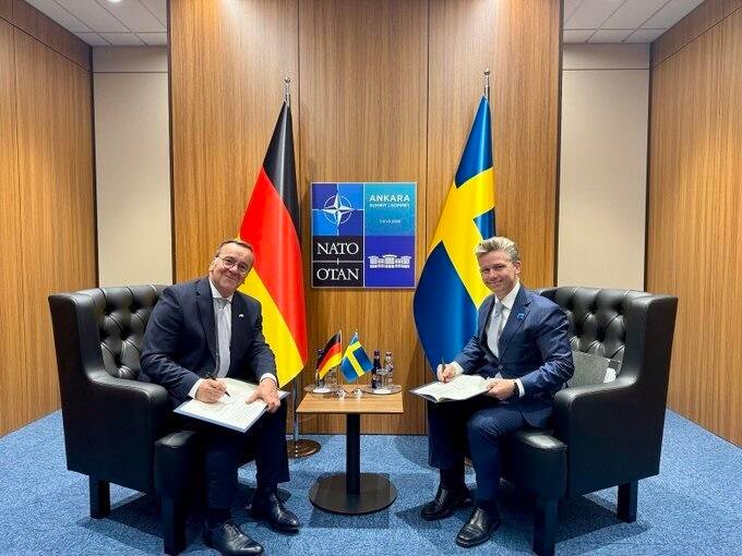 Sweden, Germany Outline Defense Cooperation Plans Boris Pistorius and Pål Jonson