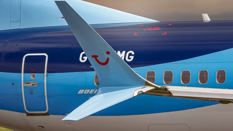 The Engineering Compromise Behind Every Fuel-Saving Winglet The Engineering Compromise Behind Every Fuel-Saving Winglet