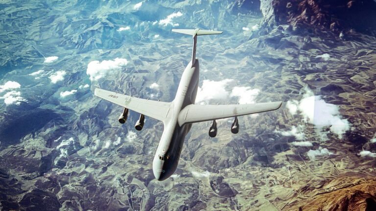 The US Air Force Just Spent $143 Million On Software To Keep Its 1960s-Era C-5 Galaxy Flying The US Air Force Just Spent $143 Million On Software To Keep Its 1960s-Era C-5 Galaxy Flying