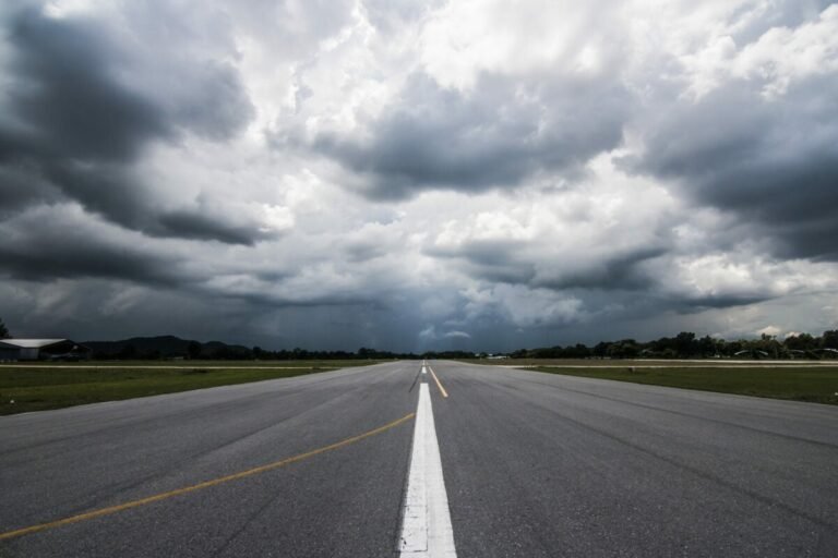 Like any long cross-country, a flight to Oshkosh can be complicated by weather and timing. [Credit: Shutterstock]