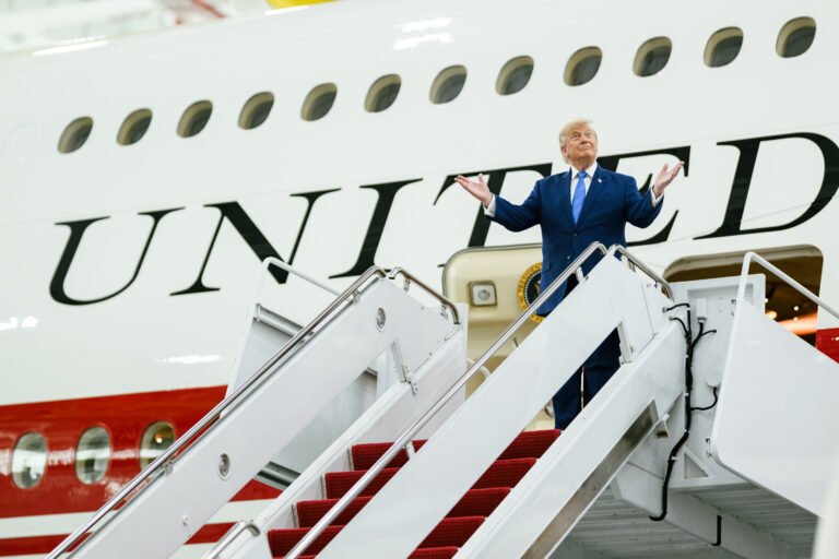 Trump Takes First Flight on VC-25B Bridge