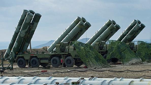 Turkey in Talks with Russia Over S-400 Transfer S-400