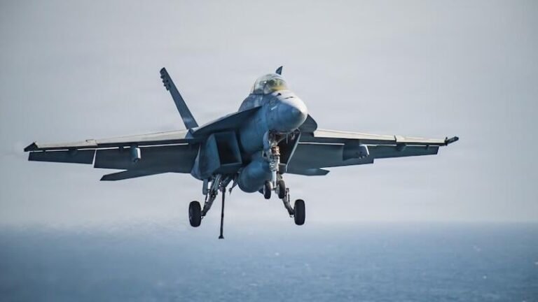 U.S. Navy Advances Raytheon F/A-18E/F Electronic Warfare Upgrade f/a-18