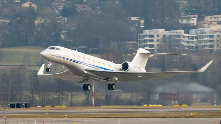 US To Launch Deportation Airline With 737s & Luxury Gulfstreams In 2027 US To Launch Deportation Airline With 737s & Luxury Gulfstreams In 2027
