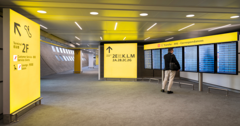 Warum ein Schweizer die Deutsche Post mit dem Flughafen Paris Charles de Gaulle verbindet Warum ein Schweizer die Deutsche Post mit dem Flughafen Paris Charles de Gaulle verbindet