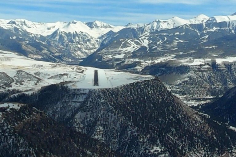 Why Do Some Airports Have Multiple RNAV Approaches To The Same Runway? Why Do Some Airports Have Multiple RNAV Approaches To The Same Runway?