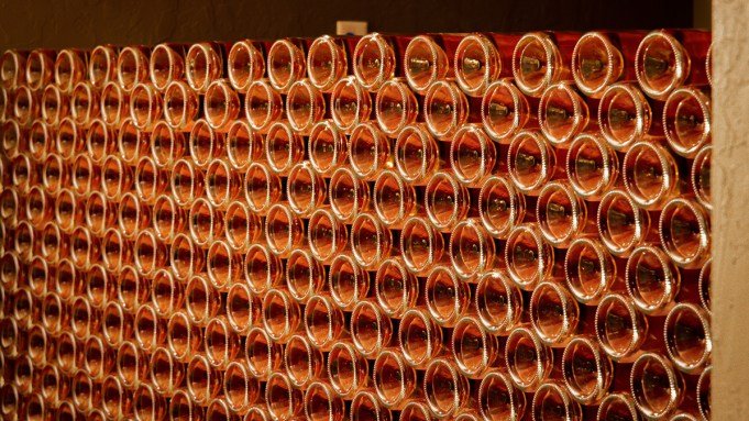 Why Oregon’s Sparkling Winemakers Have Created America’s Champagne Why Oregon's Sparkling Winemakers Have Created America's Champagne