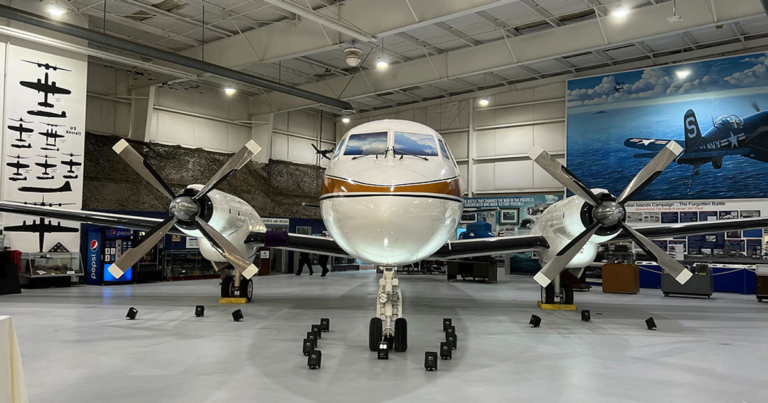 Wie Walt Disneys fliegendes Büro Gulfstream zum Jet-Giganten machte Wie Walt Disneys fliegendes Büro Gulfstream zum Jet-Giganten machte