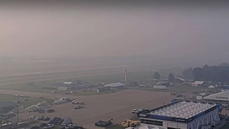 Wildfire Smoke Delays Oshkosh Arrivals Wildfire Smoke Delays Oshkosh Arrivals