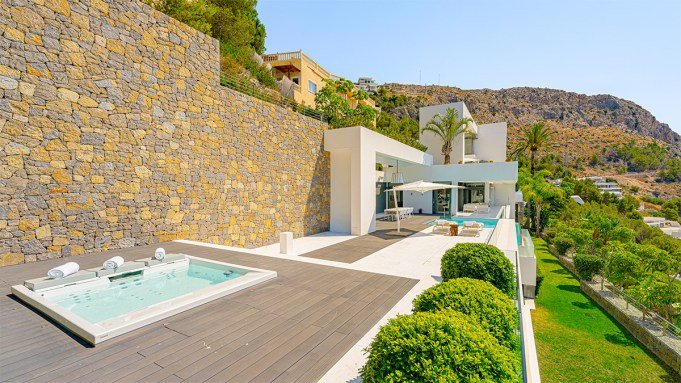 A Contemporary Villa Lists for $7 Million in Spain’s Altea Hills A Contemporary Villa Lists for $7 Million in Spain's Altea Hills