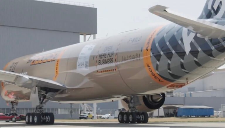 A350F test aircraft emerges in distinctive ‘parcel’ paint scheme A350F test aircraft emerges in distinctive ‘parcel’ paint scheme
