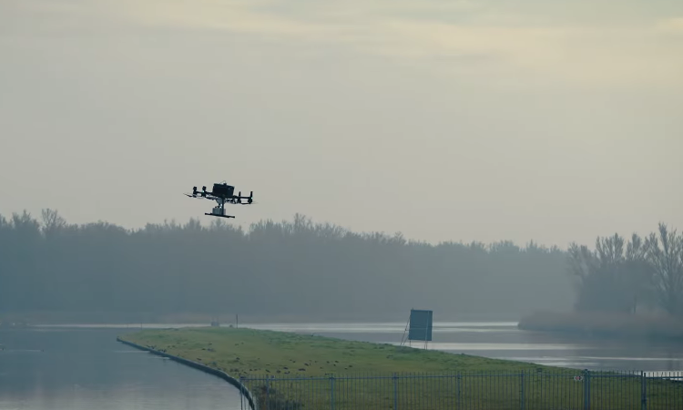 AirHub supports water inspection operations during Europe’s dry summer AirHub supports water inspection operations during Europe’s dry summer