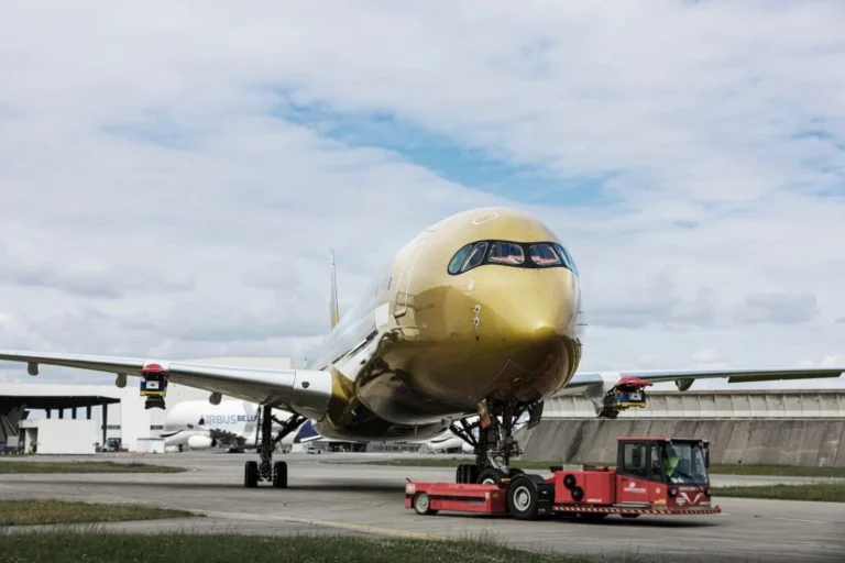 Airbus books 204 orders and delivers 67 aircraft in July Air Data News