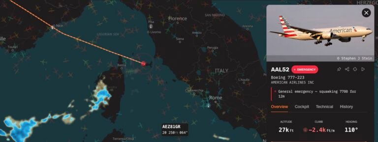 American Airlines AA52 declared emergency while five doctors were trying to resuscitate a passenger