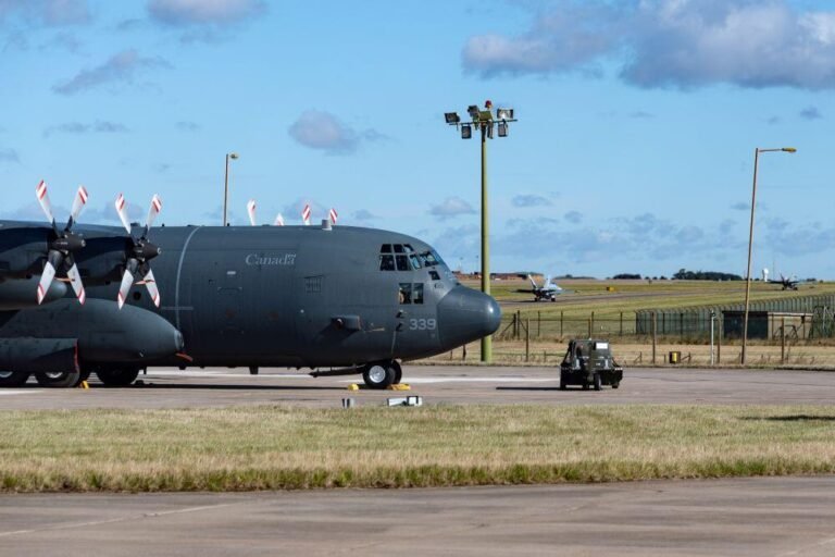 Canada Conditionally Sells 10 Retired C-130Hs For Firefighting c130