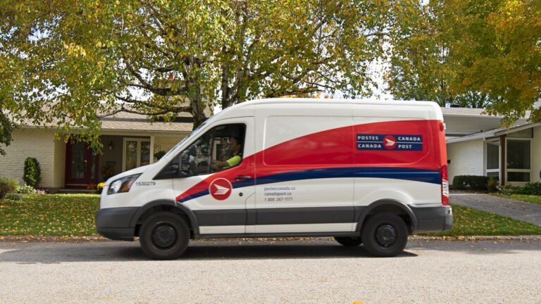Canada Post to launch weekend parcel delivery by year’s end