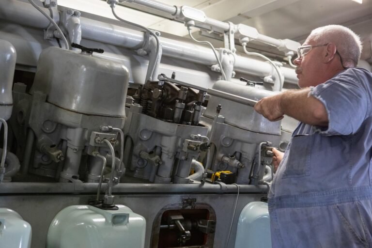 Career Spotlight: Mechanic (Ages 14-18) Career Spotlight: Mechanic (Ages 14-18)