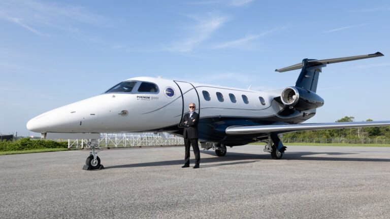 Embraer's Phenom 300EV earns triple certification with Autoland Embraer's Phenom 300EV earns triple certification with Autoland