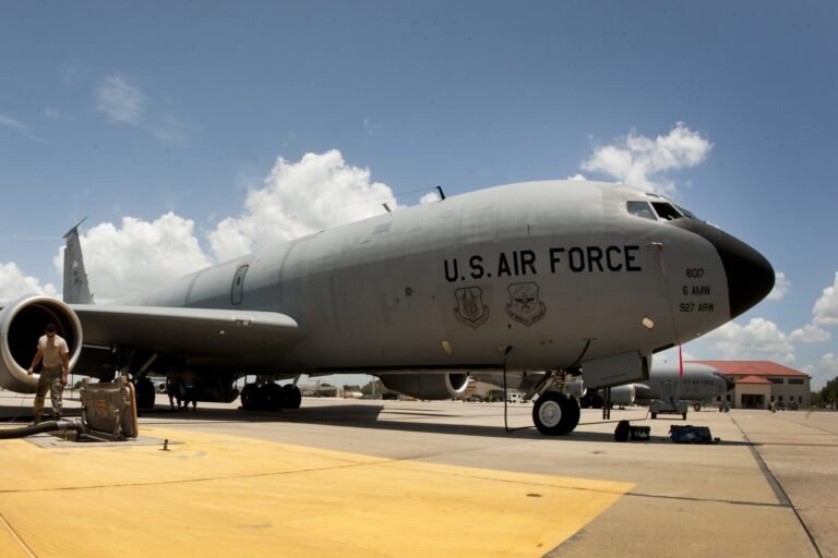 Franken-tanker KC-135 flies with donor tail after collision