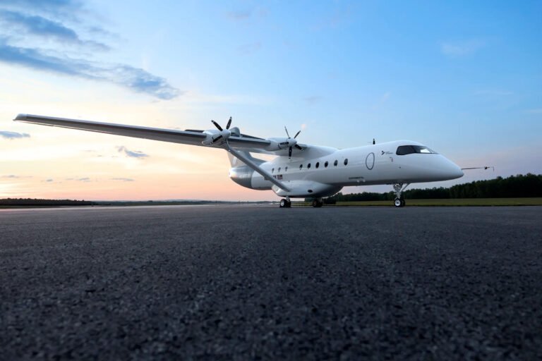 Größtes batteriebetriebenes Flugzeug hebt erstmals ab