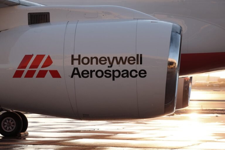 Honeywell Aerospace shares plunge after weak first standalone quarter Honeywell Aerospace shares plunge after weak first standalone quarter