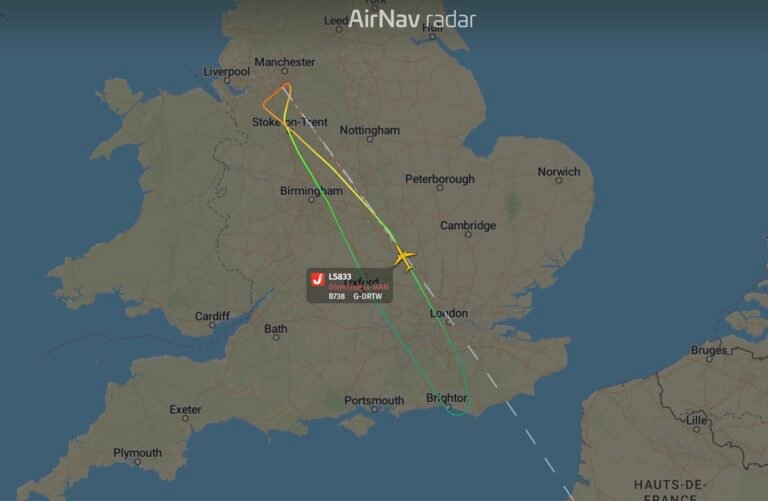 Jet2 flight LS833 to Nice just returned to Manchester after U-turn over Brighton