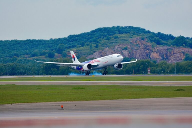 MAG demands pilots/cabin crew given mandatory drug screening MAG demands pilots/cabin crew given mandatory drug screening