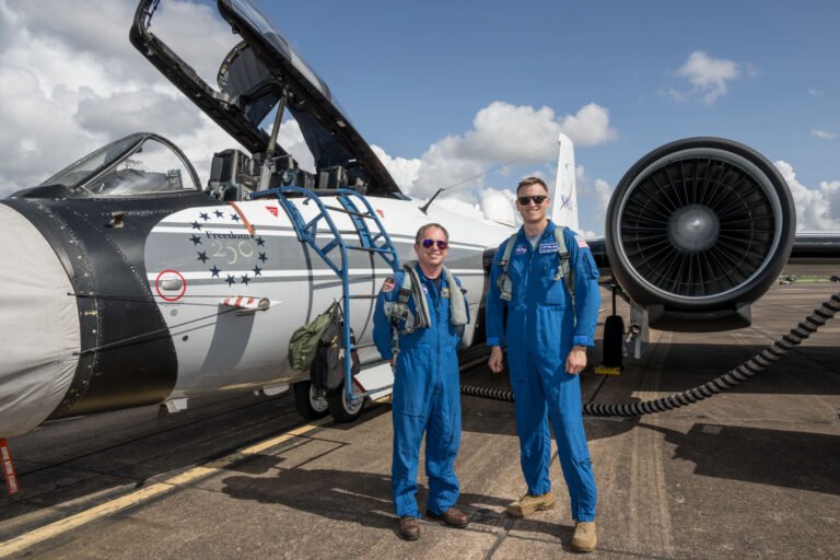 NASA Johnson Pilots Chase Moon’s Shadow for Eclipse Science 