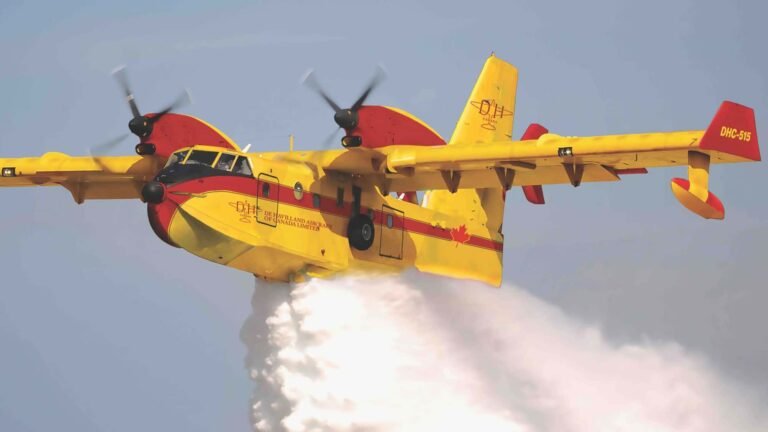 Neuer Wasserbomber für Europa – DHC-515-Löschflugzeug macht Fortschritte DHC-515 Vorderrumpf in der Montage