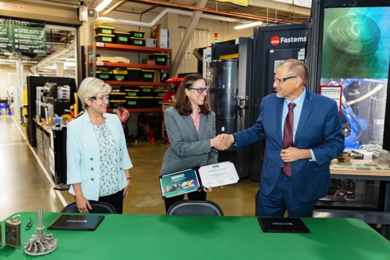 New Hybrid Process Turns 3D Printed Mandrel Into Leak-Free Nuclear Components From left, ORNL’s Gina Tourassi, A.J. Tuck Company President Dara Williams and ORNL’s Robert Wagner mark a license agreement on day two of Materials and Manufacturing Innovation Days at the MDF. Photo via Shawn Poynter/ORNL, U.S. Dept. of Energy