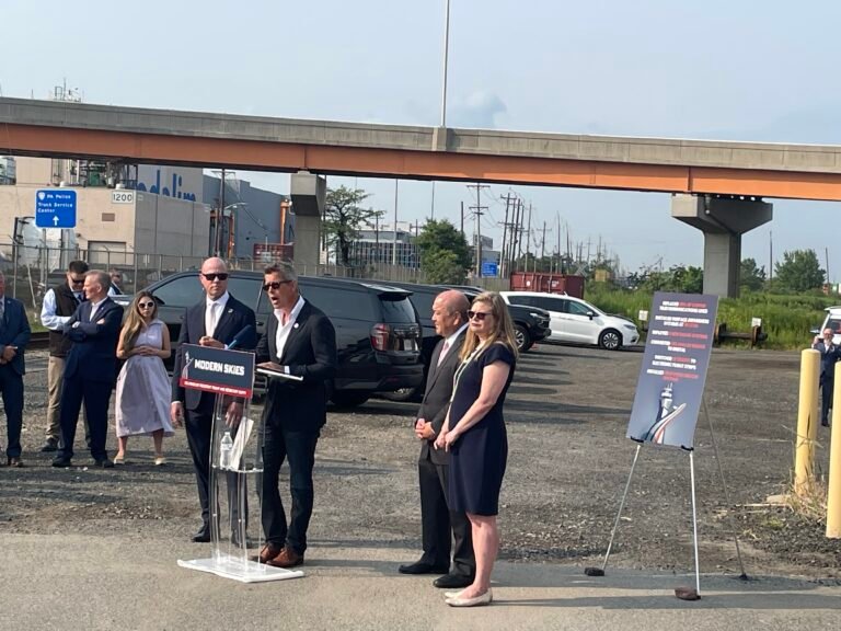 Newark Airport Gets New Radar, but DOT Seeks $10B for Additional Upgrades Sean Duffy, Bryan Beford, and Port Authority of New York and New Jersey officials at Newark Airport in New Jersey