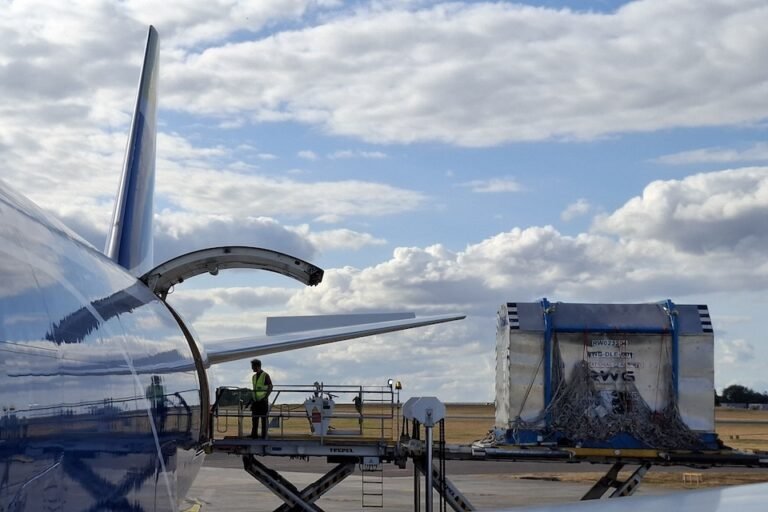 One Air organises massive gas turbine transport to Kazakhstan One Air Turbine Shipment source Air One