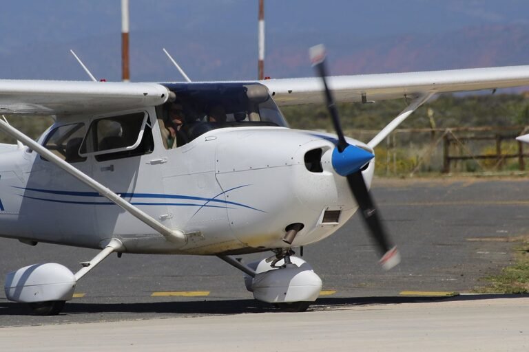 Different airports can be named for, in, or near the same city, and this can be confusing for pilots. [Credit: iStock]
