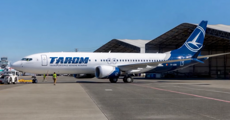 Tarom zeigt ihre erste Boeing 737 Max – mit angepasstem Design Tarom zeigt ihre erste Boeing 737 Max - mit angepasstem Design
