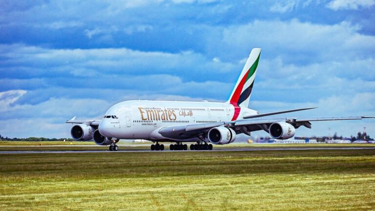 The Real Reason Why The World’s Largest Commercial Aircraft Only Has Reverse Thrust On 2 Engines The Real Reason Why The World's Largest Commercial Aircraft Only Has Reverse Thrust On 2 Engines